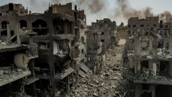 ফিলিস্তিনের গাজায় ভয়াবহ বিপর্যের দৃশ্য