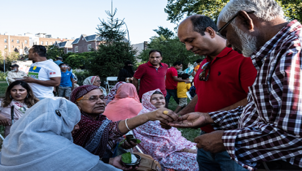 যুক্তরাষ্ট্রে বসবাসরত বাংলাদেশি অভিবাসী পরিবার