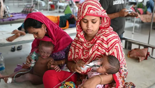 হাম রোগে আক্রান্ত হয়ে হাসপাতালে শিশুরা ভর্তি